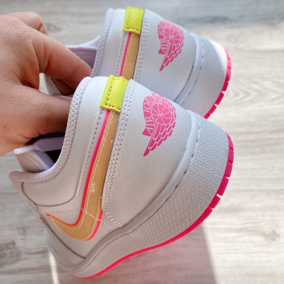 Nike Air air Jordan 1 low glow - Picture 8 of 10